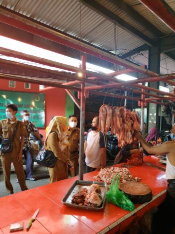 Jelang Lebaran Harga Daging Sapi Naik Hingga 140 - 150 perkilogram, Dinas Perindag dan Satgas Pangan Tinjau Ke Pasar
